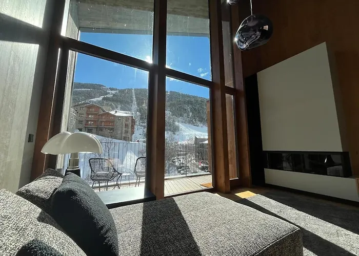 Isard Penthouse & Spa