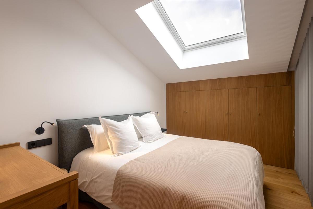 Isard Penthouse &